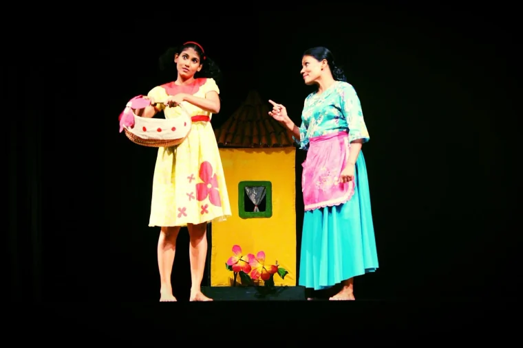 Rathmali (Red Riding Hood)